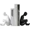 Dekorativa objekt Figurer Nordiska kreativa minimalistiska bokläsare av Art Ceramic Holder Study Office Desktop Home Decoration Stand 230926