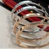 Pulseira Carttiers Designer de luxo pulseira de moda 6ª geração incolor pulseiras masculinas e femininas moda e pulseiras populares sem diamantes