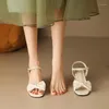 Chaussures habillées surdimensionnées grande taille grands orteils carrés simples et élégants sandales à talons épais avec talons confortables