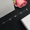 Luxe ontwerper zoals lowe elegante damesarmband goud zilver mode brief hanger armband bruiloft sieraden van hoge kwaliteit