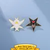 Brosches svarta vita stjärna djur emalj stift anime badge vänner gåva ryggsäck tröja smycken anpassade lapel tillbehör grossist