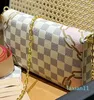 Borsa a tracolla portatile con reticolo per pianoforte bianco alla moda Borsa a tracolla da donna in pelle di design di gioielli