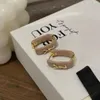 Boucles d'oreilles à clipser en résine de créateur pour femmes, boucles d'oreilles épaisses géométriques, cadeau pour filles, boucle d'oreille de mode rétro pour filles, couleur résine Lucite Sweet lady, cerceau