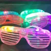 Outros suprimentos de festa do evento 20/10/30/40/50/60 PCs brilham nos óculos escuros LED Light Up Sunglasses Favors Favors Glow Glasses for Kids Adults Party Supplies 230926