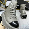 디자이너 -Luxury Heavy -Soled Biker Ankle Boots Cowhide Hardware Letering과 함께 다리 라인