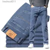 Męskie dżinsy plus rozmiar 40 42 44 jesień męskie niebieskie proste luźne dżinsy biznesowe bawełniane dżinsowe spodnie L230926