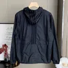 Casacos de Trench Masculinos Y3 Roupas de Proteção Solar na Moda para Homens Jaquetas de Pele de Verão com Três Listras e Estampas de Cartas Windbreaker Outerwear 230925