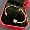 Bracelet bracelet de créateur bracelet de luxe designer couleur unie diamant design bracelet femme style polyvalent cadeaux de Noël grande boîte 3 styles très bon