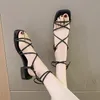 Klänningskor 2023 Summer Ankle Strap Women Sandals Ladies High Heels Female Gladiator Sexy Pumps Square Toe Party