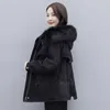 Trench da donna 2023 Moda Denim Parka Cappotto Abbigliamento caldo Allentato Addensare Giacca Grande collo di pelliccia Nero Inverno Alla moda