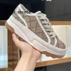 Chaussures de marche Designer Casual Chaussures Italie Low-Cut 1977 High Top Femmes Lettre Sneaker Beige Ébène Toile Tennis Chaussure De Luxe Tissu Garnitures Chaussures à semelles épaisses D2RY