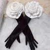 Cinq doigts gant élégant fleur blanche longue gant de velours noir femme printemps automne vintage conduite pographe performance R1690 230925