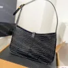 Fashion Classic Hobo Designer -Tasche Frauen Totes PU Leder Geldbeutel kleine Einkaufsbörse Schwarze Umhängetaschen Damen Handtasche Unterarm Sack Telefonhalter Luxushandtasche