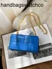 Bottegassvenetas Cassettes Bags Handbags Cassettes whoist WAIST insh Chest Summer Fashion Leath Leath Leath Blue Chain Woven Bag Designe wan urst ha frj