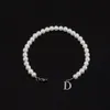 Beaded Bangle 2023 Nytt mode A-Z Inledande armband Men Classic Imitation Pearl Stainless Steel Letter Pendant For Jewelry Gift 230925