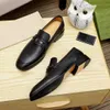 Lyxig designer män klädskor som är låsta äkta läder svartbrun mockasins affär handgjorda sko g formella party kontor bröllop män loafers skor 08