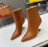 디자이너 발목 부츠 신발 신발 패션 특별 모양의 발 뒤꿈치 Cowskin Square Toes 9cm High Heeled Luxury Womens Boot EU35-42 상자