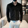 Camisas casuais masculinas leopardo impressão camisa de veludo 2024 outono inverno manter quente manga longa fino ajuste negócios sociais roupas masculinas