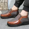 Zapatos de vestir Hombres Zapatillas de deporte PU Cuero Cómodo Piel de felpa Tobillo Cálido para botas Resbalón en calzado casual Zapatos de color sólido 230926