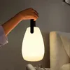 LIGHT LEGH LED في الهواء الطلق مقاوم للماء مصباح اللاسلكي ضوء التحكم عن بُعد RGB الجو الأوروبي USB قابلة لإعادة الشحن بجانب السرير