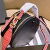 Czarne Crossbody Wzór modowy Modne pierogi na ramię Nowe torebki Torebka importowana spiralna podszewka