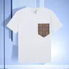 Мужская дизайнерская футболка Повседневная мода Мужская женская карманная клетчатая полосатая футболка с коротким рукавом Лидеры продаж роскошной мужской одежды в стиле хип-хоп