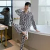 Diseñador de diseñador de salón para dormir para mujer Nueva pareja pijamas moda traje de manga larga para hombres delgados ropa para el hogar de seda para mujeres puedo 4UXS 00YB