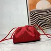 Borse Botegss Ventss di alta qualità per donna in vendita Borsa Premium 2023 Crystal Diamond Cloud Bag scintillante moda pendolare pieghettata con logo reale