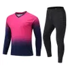 Utomhus Tshirts Mens Kids Protective målvakt Uniformer Footballtröja Skjortor Svampskydd Soccer Training mål Keeper Kläder Pants Suits 230926