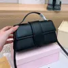مصمم فاخر Liptick Flap Bags Brand Handbag Girls Fashion Women Classic Crossbody Wallet Leather Leather Prescle و AAA عالية الجودة