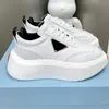 Casual tênis planos mulheres homens de couro real retalhos tênis unisex designer moda feminina dedo do pé redondo rendas até lazer ao ar livre sapatos esportivos