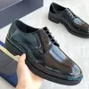 2023-Marchi di fascia alta Scarpe eleganti da uomo Appartamenti da sposa Pelle maschile Ufficio Designer di marca Casual Piattaforma formale 38-45 Business