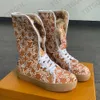 Botas de neve femininas botas de tornozelo designer botas de cowboy de camurça de luxo sapatos de salto plataforma castanha preto cinza azul rosa botas de inverno no484