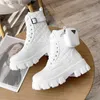 Stövlar Fashion White Punk Ankle Platform Motorcykelstövlar Kvinnor snör upp Chunky Heel Belt Buckle Pocket Designer Shoes Women Boots T230927