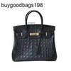 Designers Handbags Designer 2024 Spring and Summer New Crocodile Pattern Bag Fashionable Andeld Commuter Leisure First Layer 3j7m