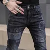 Jeans voor heren High-end stijlvol klassiek Opvallend bedrukt zwart stretch denim jeans voor heren Hoge kwaliteit slim fit stretch luxe denim broek L230927