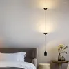 Lampes suspendues Lampe d'angle LED moderne Lampe de chevet minimaliste suspendue pour chambre à coucher Salon Couloir Décor Créatif Marbre Long