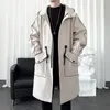 Trenchs pour hommes Manteaux de style coréen Manteau de rue à la mode Vestes longues décontractées Grande poche Pardessus Vêtements de marque de haute qualité