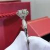 Geoki 925 Sterling Zilver Perfect Cut 2 Ct 8mm Geslaagd Diamant Test D Kleur VVS1 Moissanite Sneeuwkoningin Ring Luxe Partij Sieraden Cl236A