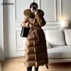 Parkas femme Janveny marque de luxe femmes hiver 90% duvet de canard blanc veste véritable col de fourrure à capuche longue mince bouffante moelleux plume manteau 230926