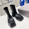 Stivali da pioggia con punta quadrata di marca B Stivali Chelsea autunnali Scarpe da coppia Scarpe da donna con suola spessa antiscivolo