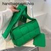 Bottegvenetas Cassettes Tassen Crossbodytas 2024 Nieuw product Ins Super Fire Net Rood geweven sponskussentas Nylon enkele schouder Messenger Space Cotton met logo