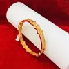 Bangle Elegant Dubai Gold Plated Quality Bangles Armband för kvinnor Lyxdesigner Koppar Afrikansk brudbröllopsklänning smycken