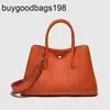 Designer Garden Party Bags New Leather Bag Fashion First Layer Cowhide Womens Versatile Large Capacity Hand Pure Tote Have Logo Aqeq EL3Z