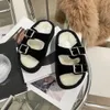 Herbst und Winter Neues Produkt Dicke Sohle Plüsch Hausschuhe Mode Clip Füße Schuhe Praktisches Design Schaumsohle