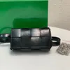 Luxury Belt Bag Designer Midja Bröstväskor Olja Vax Skinvävd kors kroppskudde Handväska Mens Women Fanny Pack Weave 7a Kvalitet