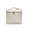 Designer Evening Bag Cosmetic Bags LP19 Bag Premium White Ryggsäck Kvinnors stora kapacitet Portable Lunch Box Bag Läder En axelväska 8065