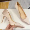 Robe chaussures élégant bureau femmes pompes sexy mince talons hauts femme fête de mariage stiletto rouge vert dames soie o0007 230927