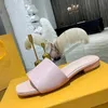 Designer Revival Mule Sandales en cuir d'agneau gaufré Revival Flat Mules Talons hauts Plateformes biseautées Femmes Blanc Noir Semelle en cuir Pantoufle Talon Diapositives Pantoufles