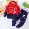 Kleidung Sets Winter Patchwork Samt Jungen 2 Stück Sets Hübsche Dicke Kapuze Sweatshirt Kinder Conjunto Warme Jogger Hosen Trainingsanzug Kind anzug 230927